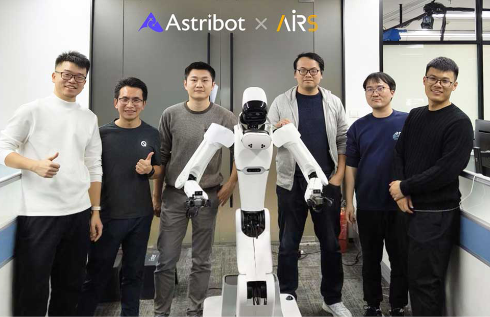 星塵智能×AIRS合作進(jìn)行高效VR遙操作數(shù)據(jù)采集方案