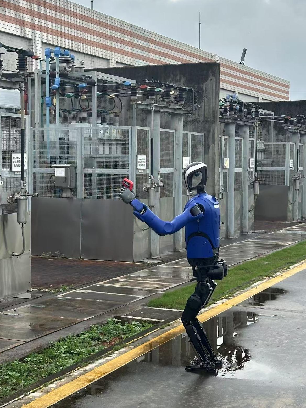 電力人形機(jī)器人