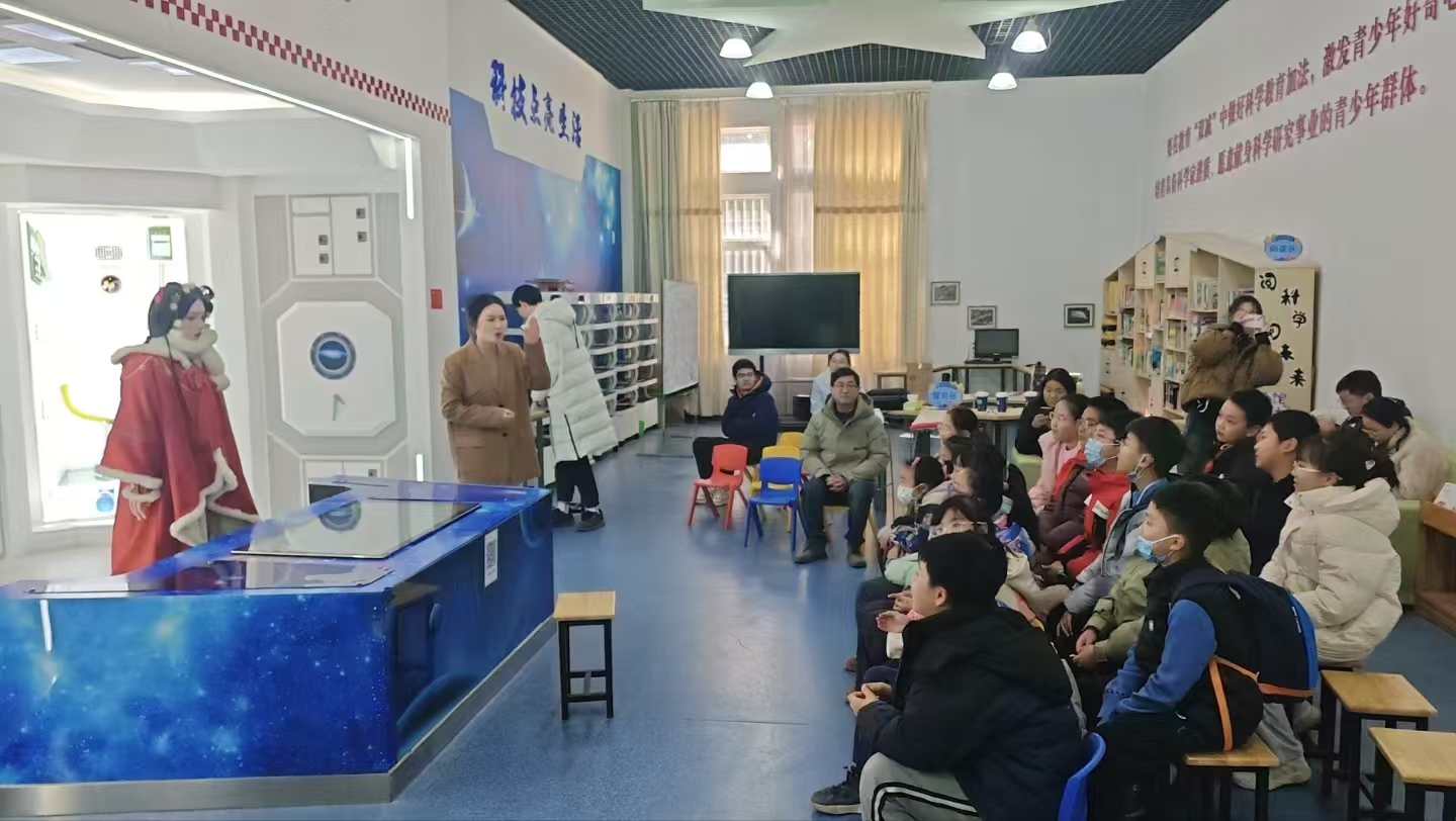 科學(xué)教育機器人